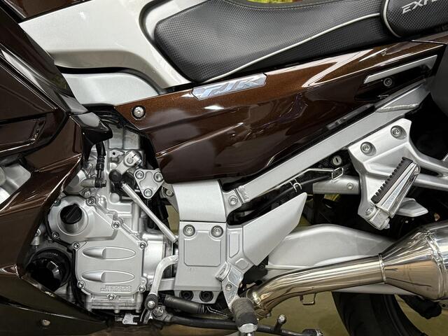 Yamaha FJR 1300AE Explorer Orgineel Nederlands
