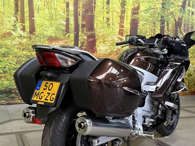 Yamaha FJR 1300AE Explorer Orgineel Nederlands