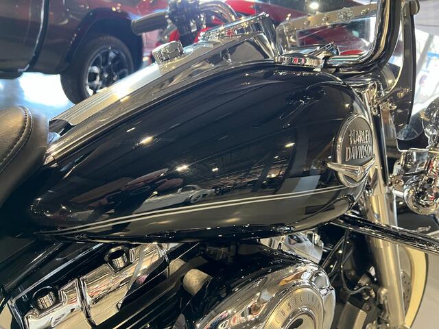 Harley Davidson Tour 96 FLHRC Road King Classic