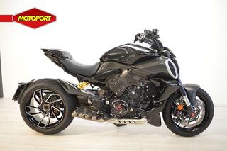 Ducati DIAVEL V4