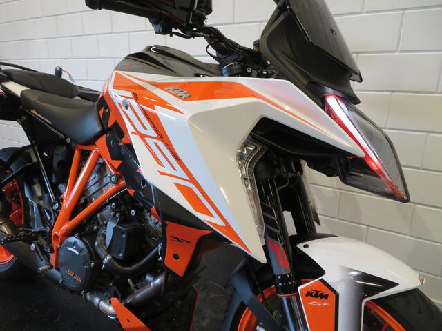 KTM KTM 1290 SUPERDUKE GT TECKPACK AKRA