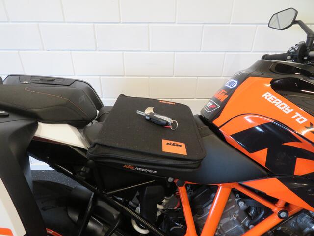 KTM KTM 1290 SUPERDUKE GT TECKPACK AKRA
