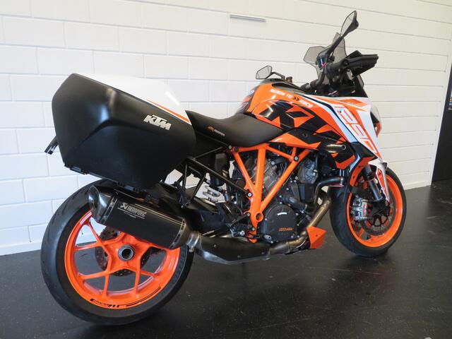 KTM KTM 1290 SUPERDUKE GT TECKPACK AKRA
