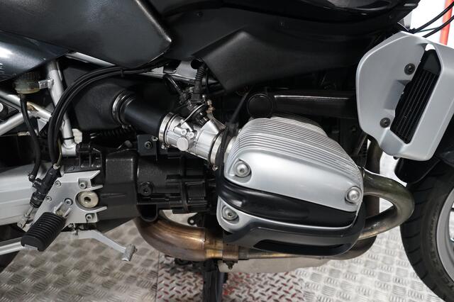 BMW R1100r