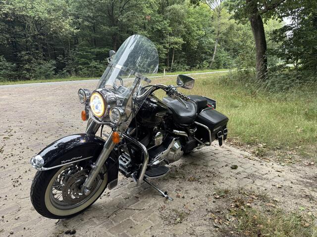 Harley Davidson 88 FLHRCI Road King Classic Origineel NL