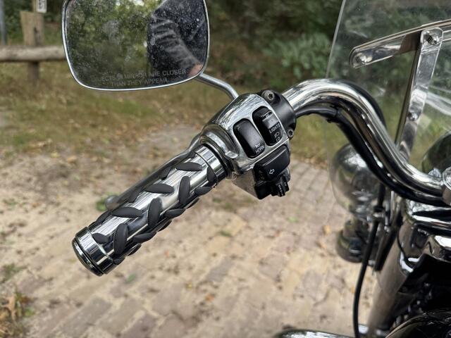 Harley Davidson 88 FLHRCI Road King Classic Origineel NL