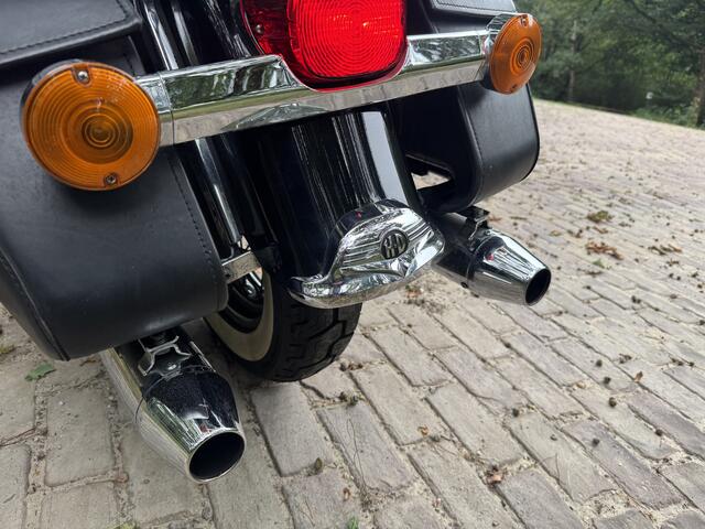 Harley Davidson 88 FLHRCI Road King Classic Origineel NL