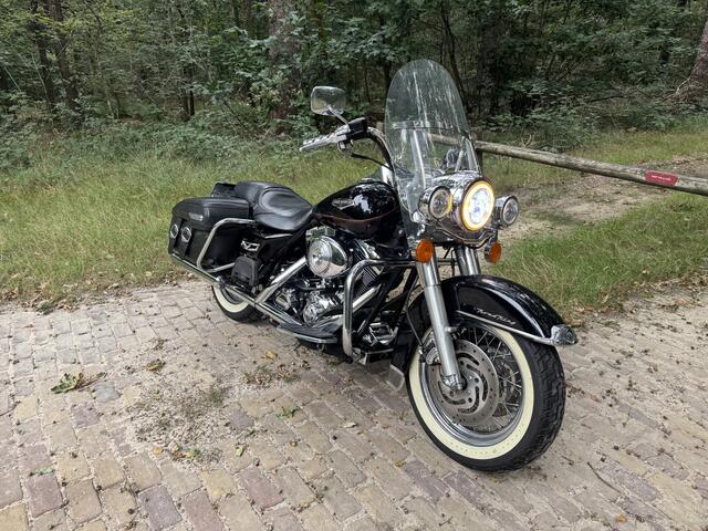 Harley Davidson 88 FLHRCI Road King Classic Origineel NL