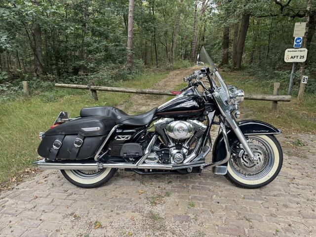 Harley Davidson 88 FLHRCI Road King Classic Origineel NL