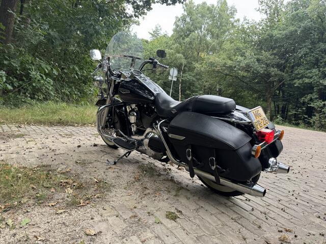 Harley Davidson 88 FLHRCI Road King Classic Origineel NL