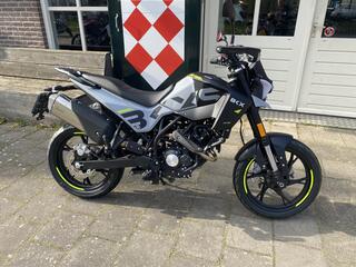 Benelli BKX 125 S ABS A1