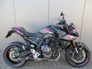 Suzuki GSX-8S + Street Xtreme Pakket