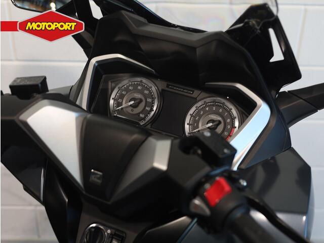 Honda Forza 350