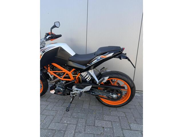 KTM 390 Duke ABS