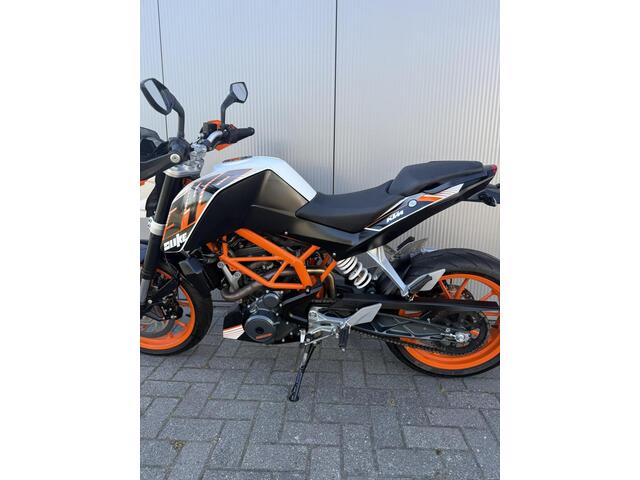 KTM 390 Duke ABS