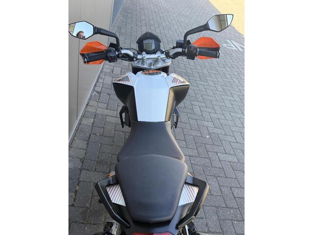 KTM 390 Duke ABS