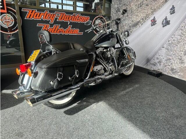 Harley Davidson Flhrci Road King Classic
