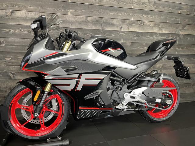 Cfmoto 450sr TC ZIRCON BLACK A2