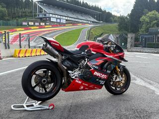 Ducati Panigale V4 Circuitmotor