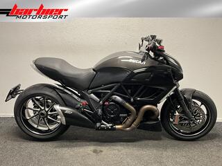 Ducati DIAVEL CARBON
