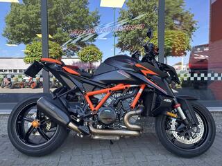 KTM 1390 SUPER DUKE R