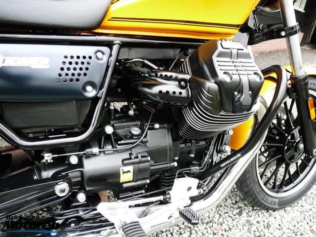 Moto Guzzi V9 Roamer