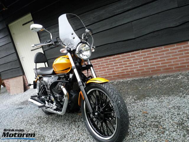 Moto Guzzi V9 Roamer