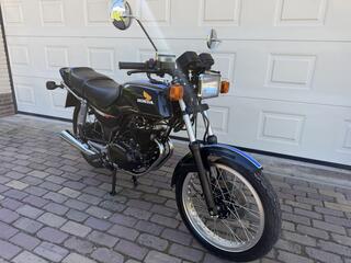 Honda CB 250 RS