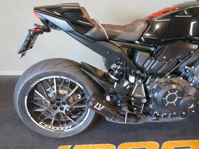 Honda CB 1000 R BLACK-EDITION LEO VINCE