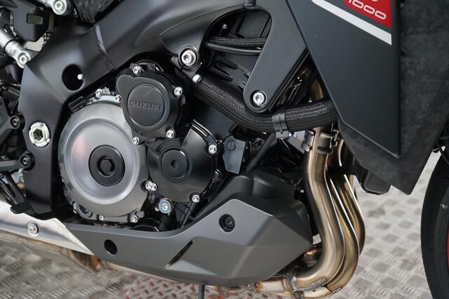 Suzuki GSX-S1000