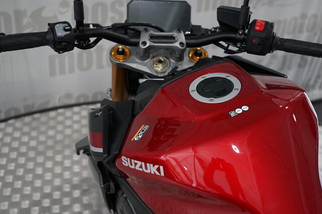 Suzuki GSX-S1000