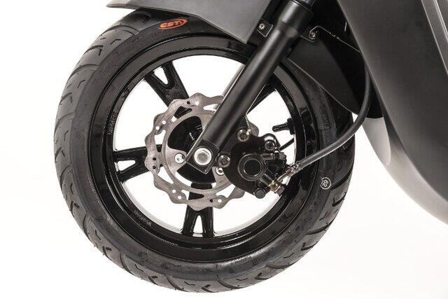 Peugeot Kisbee S Black Edition