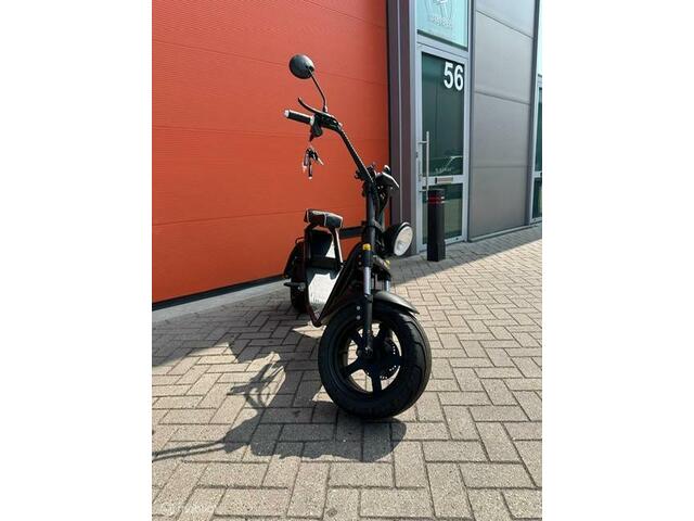 Overige Spyder WHEELZ Snorscooter E-Chopper 2.3