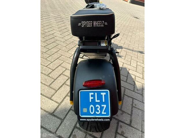Overige Spyder WHEELZ Snorscooter E-Chopper 2.3